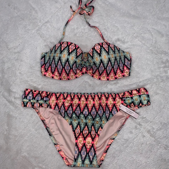 Victoria Secret Bikini - Picture 4 of 7